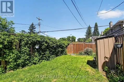 1253 Emperor Avenue Ottawa ON K1Z 8C4
