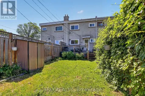 1253 Emperor Avenue Ottawa ON K1Z 8C4