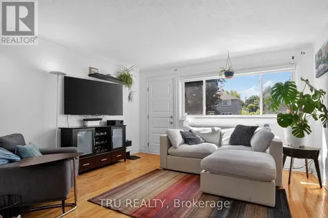 1253 Emperor Avenue Ottawa ON K1Z 8C4