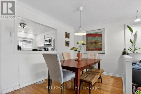 1253 Emperor Avenue Ottawa ON K1Z 8C4