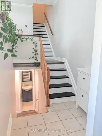 8B Forester Crescent Ottawa ON K2H 8X9