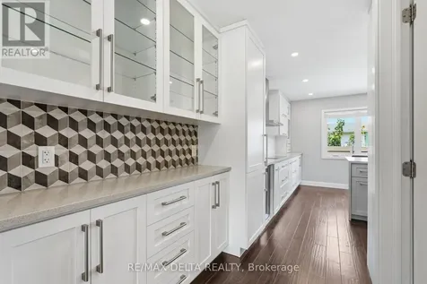 1791 Queensdale Avenue Ottawa ON K1T 1J7