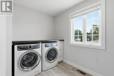 1791 Queensdale Avenue Ottawa ON K1T 1J7