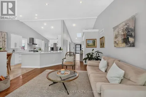58 Forest Gate Way Ottawa ON K2G 6P4