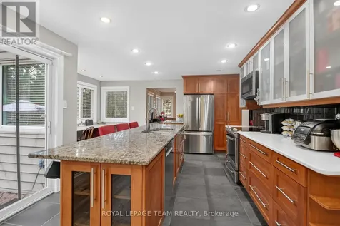 22 Lynhurst Avenue Ottawa ON K1V 9W7