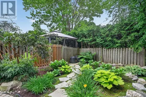 22 Lynhurst Avenue Ottawa ON K1V 9W7