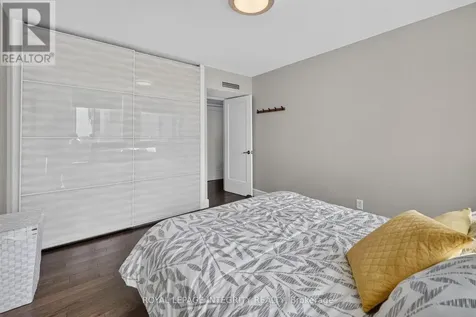 18 Nepean Street Ottawa ON K2P 2L2