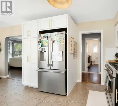 3104 Longfellow Avenue Windsor ON N9E 2L5