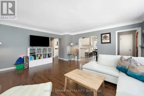 3104 Longfellow Avenue Windsor ON N9E 2L5