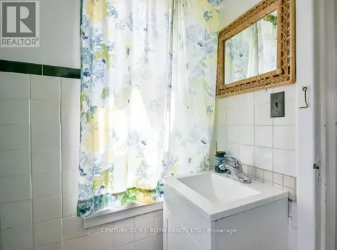 21 Benner Street Orillia ON L3V 2G6