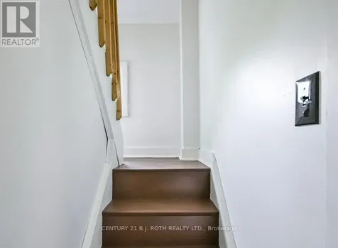 21 Benner Street Orillia ON L3V 2G6