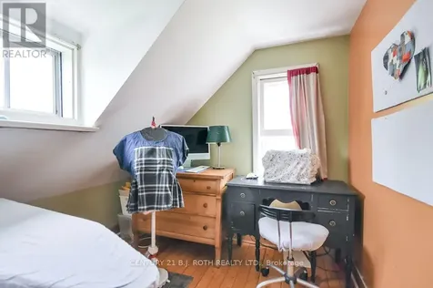 21 Benner Street Orillia ON L3V 2G6