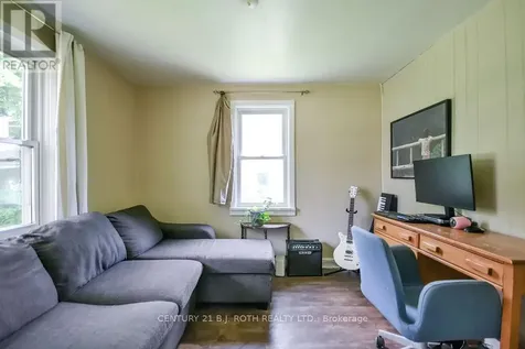 21 Benner Street Orillia ON L3V 2G6