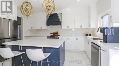 1649 Corsal Court Innisfil ON L9S 0P8