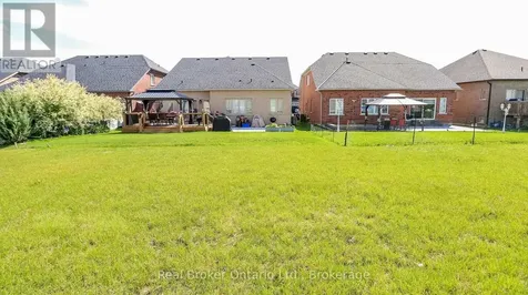 1649 Corsal Court Innisfil ON L9S 0P8