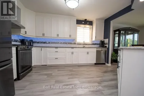 12 Lakefield Court Selwyn ON K0L 2H0
