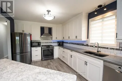 12 Lakefield Court Selwyn ON K0L 2H0