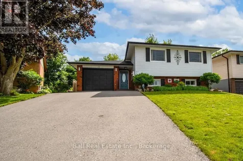 12 Lakefield Court Selwyn ON K0L 2H0