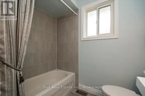 12 Lakefield Court Selwyn ON K0L 2H0