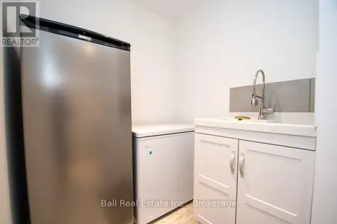 12 Lakefield Court Selwyn ON K0L 2H0