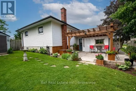 12 Lakefield Court Selwyn ON K0L 2H0
