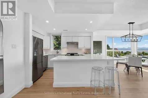 441 Mariners Way Collingwood ON L9Y 5C7
