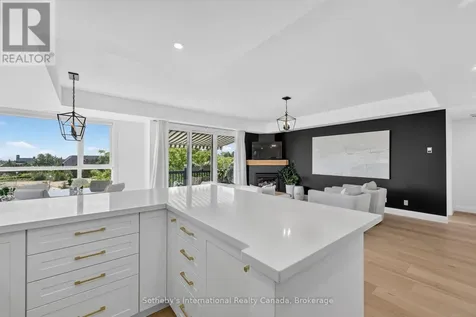 441 Mariners Way Collingwood ON L9Y 5C7