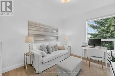 441 Mariners Way Collingwood ON L9Y 5C7
