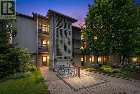 441 Mariners Way Collingwood ON L9Y 5C7
