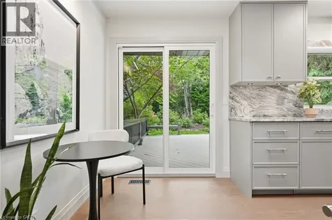 571 Leonard Court Burlington ON L7T 2P4