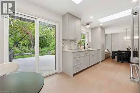 571 Leonard Court Burlington ON L7T 2P4