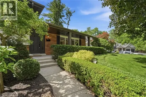 571 Leonard Court Burlington ON L7T 2P4