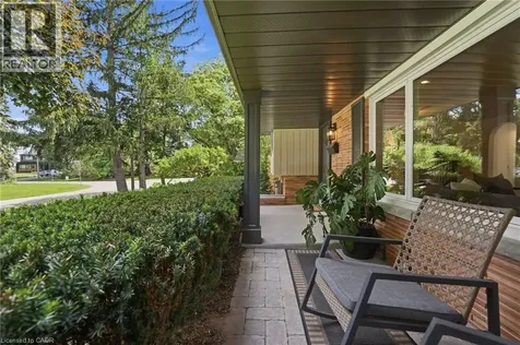 571 Leonard Court Burlington ON L7T 2P4