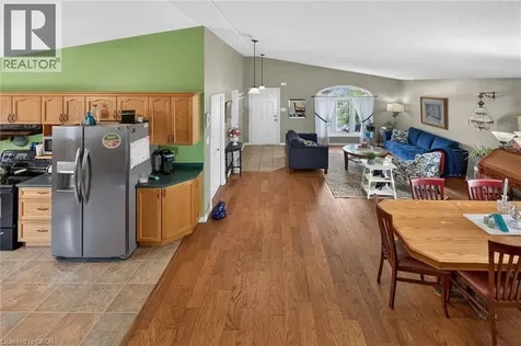 64 Caledonia Avenue Caledonia ON N3W 2M9