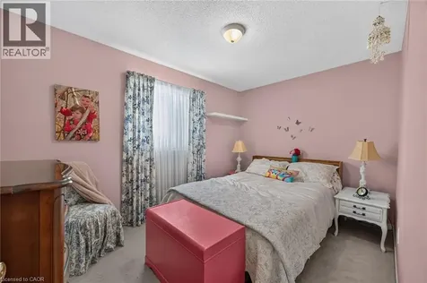 64 Caledonia Avenue Caledonia ON N3W 2M9