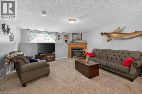 64 Caledonia Avenue Caledonia ON N3W 2M9