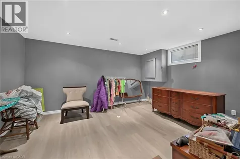 64 Caledonia Avenue Caledonia ON N3W 2M9