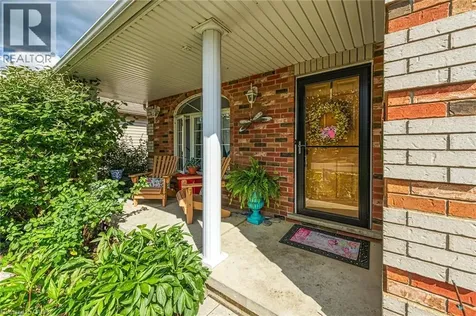 64 Caledonia Avenue Caledonia ON N3W 2M9