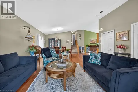 64 Caledonia Avenue Caledonia ON N3W 2M9