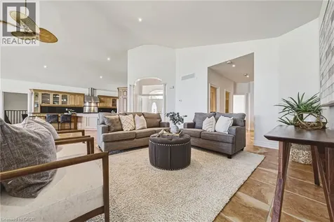 511 Glover Road Stoney Creek ON L8E 5C6