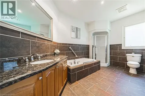 511 Glover Road Stoney Creek ON L8E 5C6