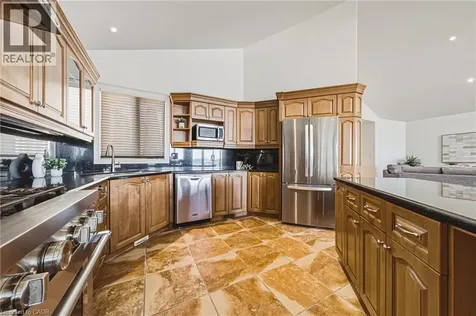 511 Glover Road Stoney Creek ON L8E 5C6