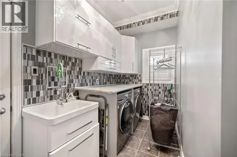 11 Downey Drive Whitby ON L1M 1J3