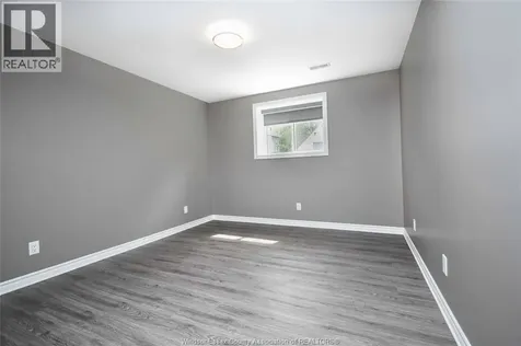 81 Brien Avenue West Essex ON N8M 1V9