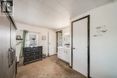 110 Brooks Boulevard Lakeshore ON N8N 2P8
