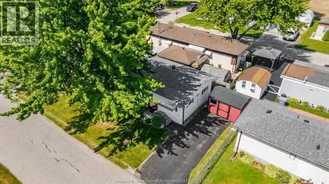 110 Brooks Boulevard Lakeshore ON N8N 2P8