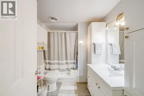 110 Brooks Boulevard Lakeshore ON N8N 2P8