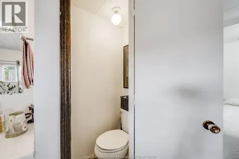 110 Brooks Boulevard Lakeshore ON N8N 2P8