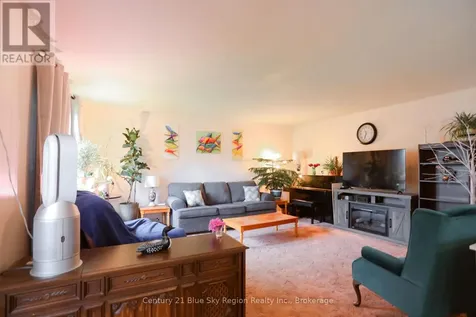 124 King Street West Powassan ON P0H 1Z0