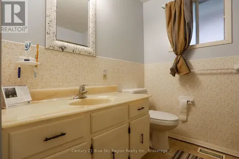 124 King Street West Powassan ON P0H 1Z0